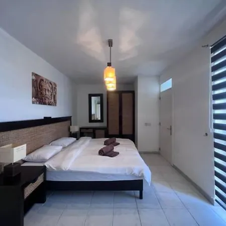 Stylish With Stunning Sea Views Apartamento Sliema