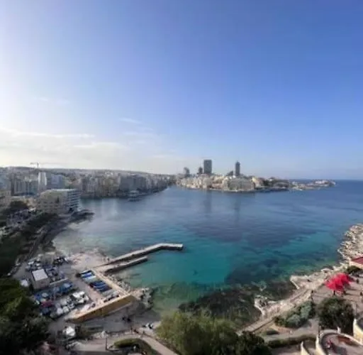 Stylish With Stunning Sea Views Sliema